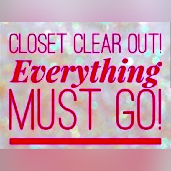 Closet Clear Out MOVING OUT OF VEGAS LOCATION - Picture 1 of 1